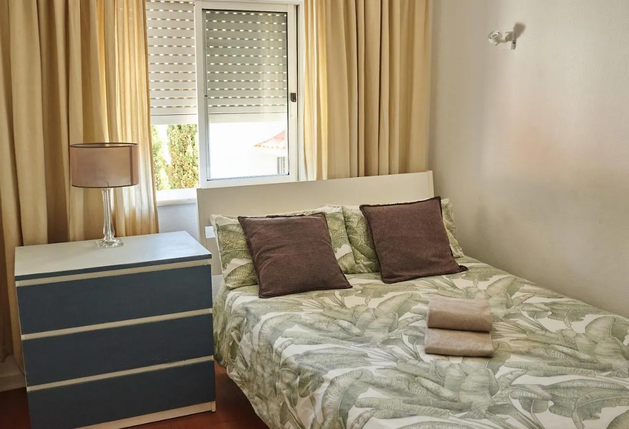 Ljmonade Hostel كاسكايس البرتغال